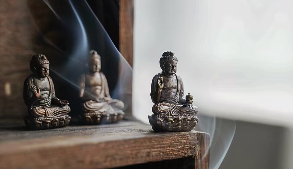 Shakyamuni Buddha: His Life, Enlightenment, and Timeless Spiritual Wisdom