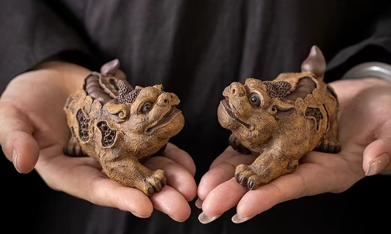 Hidden Pixiu Wearing Taboos You Should Know | Feng Shui Pixiu Guide