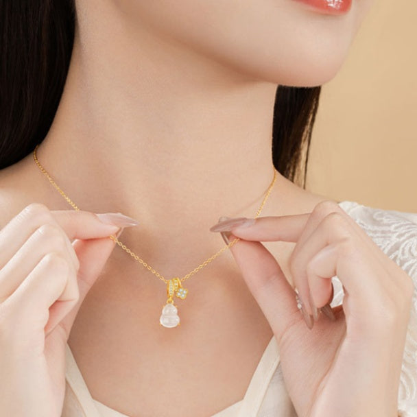 Jade Gourd Pendant Necklace-Luminous Blessing