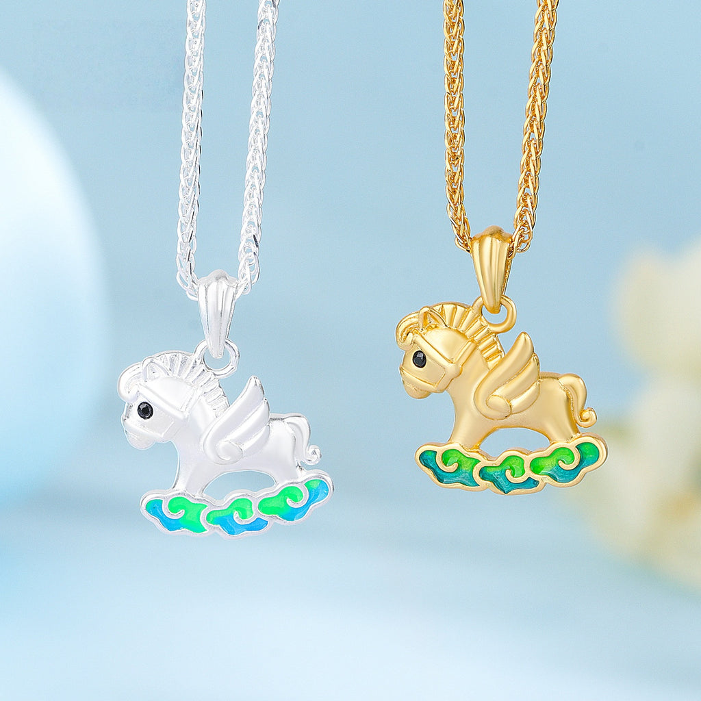 Gold Horse Cloud Necklace – Smooth Steps & Rising Fortune