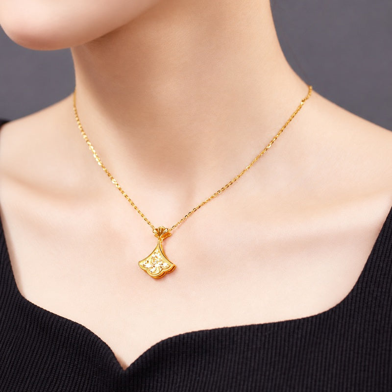 Closer supplier model view of the adjustable ginkgo necklace