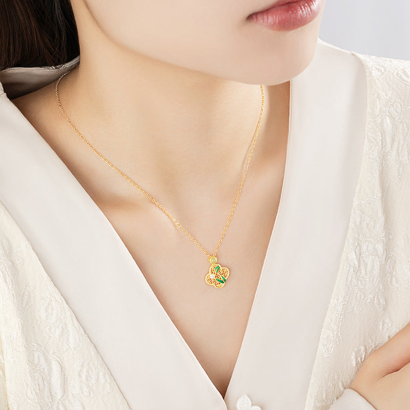 A Clover of Your Own-Bamboo Nephrite Jade Necklace