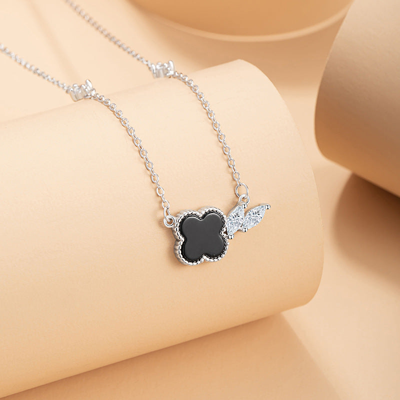 Clover Flower Black Agate Necklace-Love in Bloom