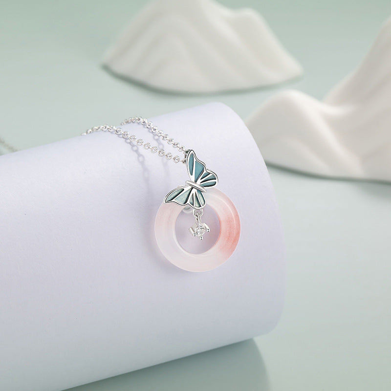 A Gentle Love-Butterfly Yanyuan Agate Peace Disc Necklace