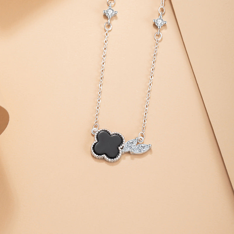 Clover Flower Black Agate Necklace-Love in Bloom