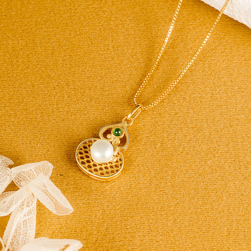 Blessings Close to Heart-Gourd Pearl and Green Jade Necklace