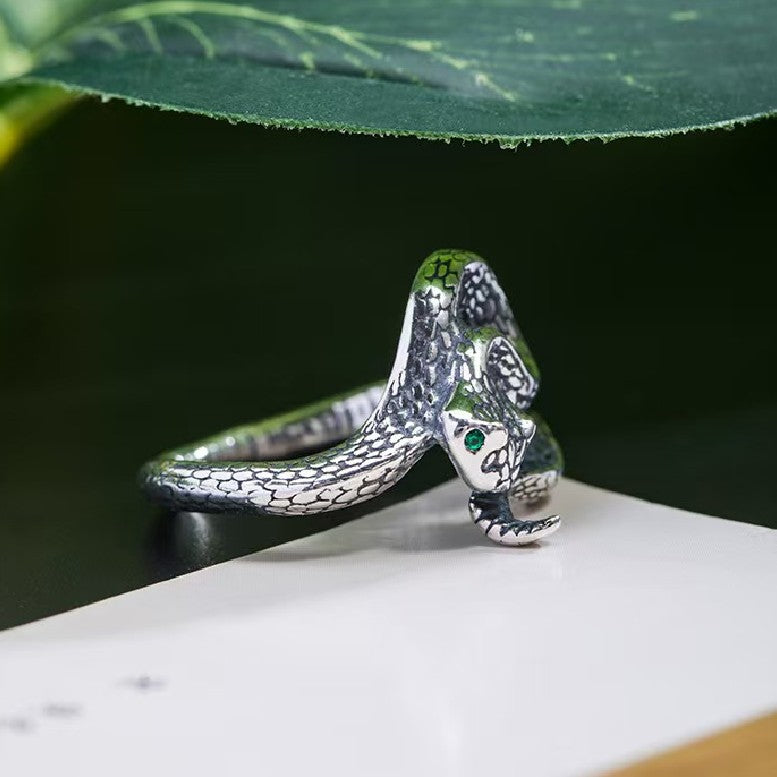 Rattlesnake Vintage Silver Ring-transformation & protection