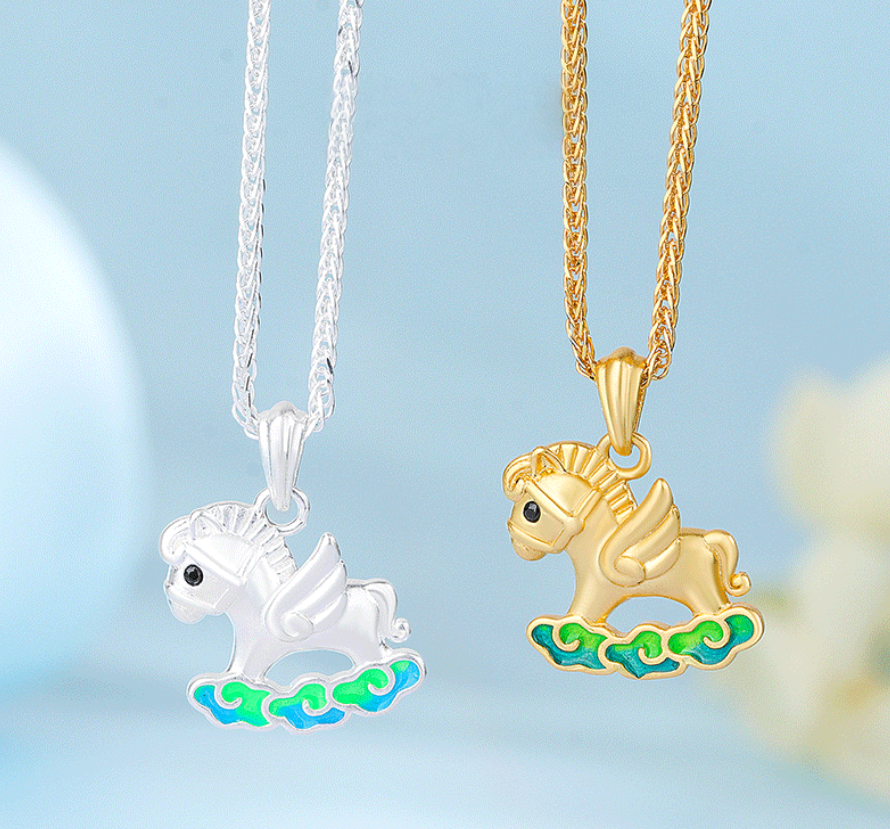 Gold Horse Cloud Necklace – Smooth Steps & Rising Fortune