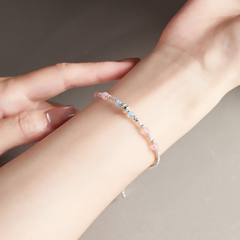 Supplier model wearing the delicate gourd bracelet