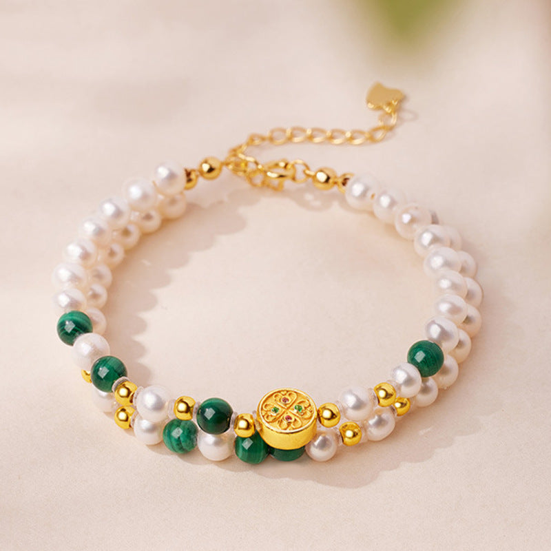 Top view of the connected double-strand bracelet and clasp
