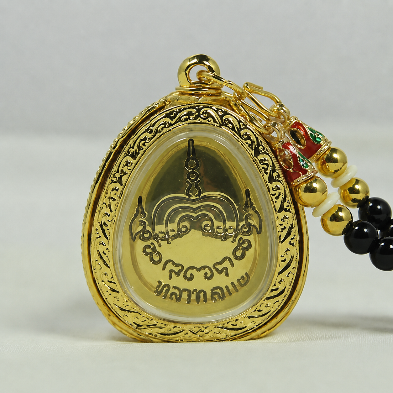 Gold Thai Hide Face Buddha Amulet Pendent