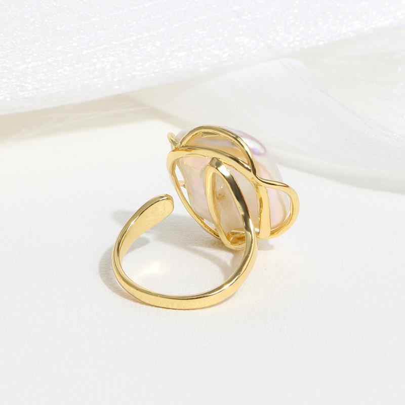 Auspicious Feng Shui Pearl Wealth Ring - FengshuiGallary