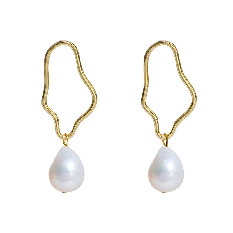 Feng Shui Pearl Drop Gold Earring - FengshuiGallary