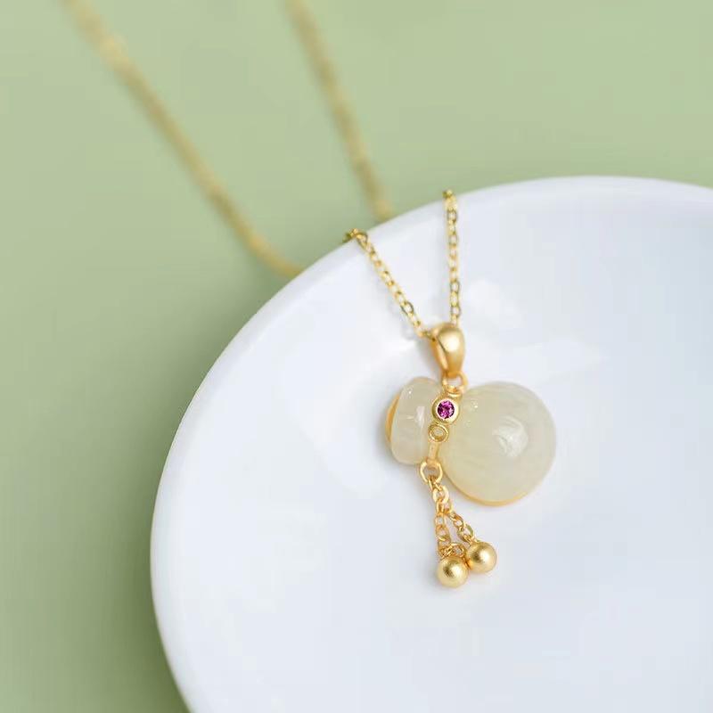 Fengshui Calabash Jade Pendant 925 Nacklace - FengshuiGallary