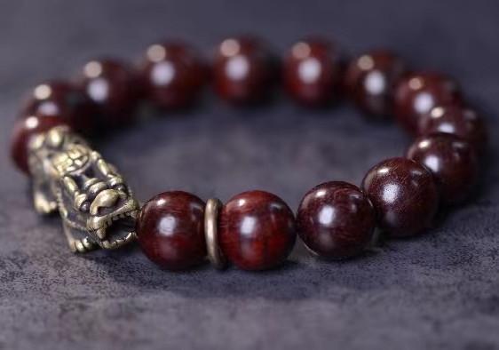 Fengshui Pixiu Rosewood Bead Bracelet - FengshuiGallary