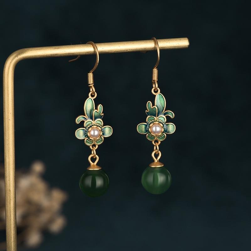 Green Jade Pearl Knot Wealth Earring - FengshuiGallary