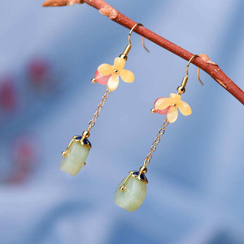 Green Jade Wealth Earring - FengshuiGallary