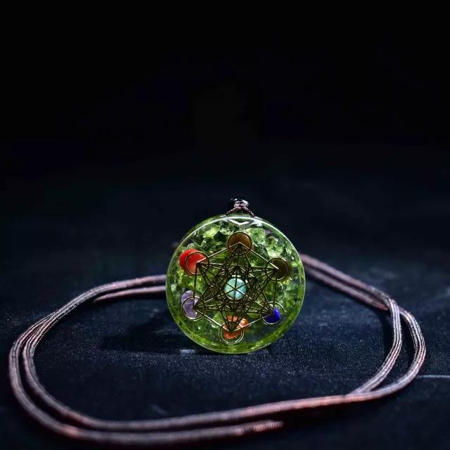 Rainbow Crystal Orgonite Chakra Reiki Healing Pendant Necklace - FengshuiGallary