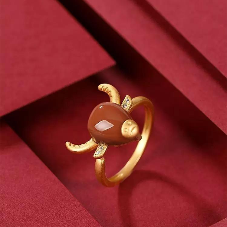 Red Agate Wealth Bull Zirconia Ring - FengshuiGallary