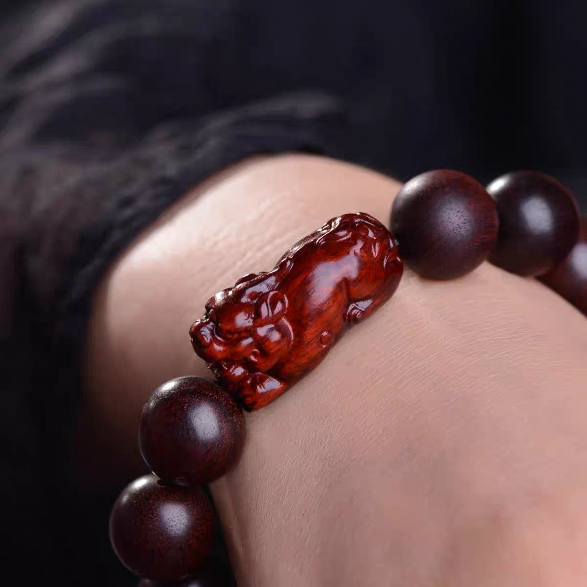 Rosewood Pixiu Fengshui Bracelet - FengshuiGallary