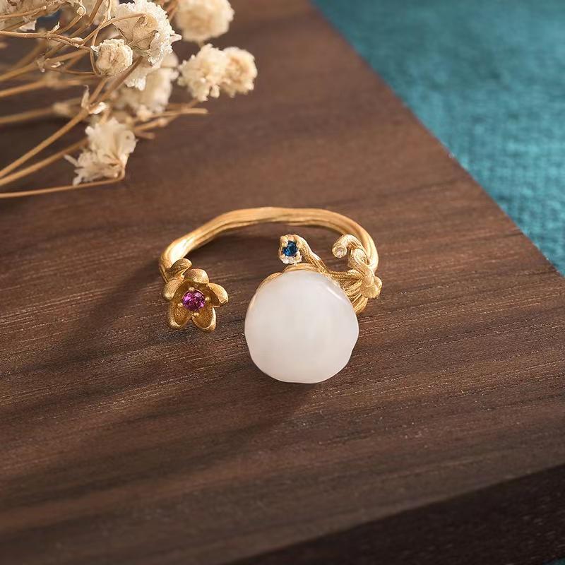 White Jade Ring-Lotus Flower Zirconic Crystal - FengshuiGallary